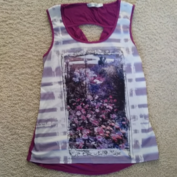 🌹4 for $20🌹Revolution by Ricki's Floral Blouse - Picture 5 of 5